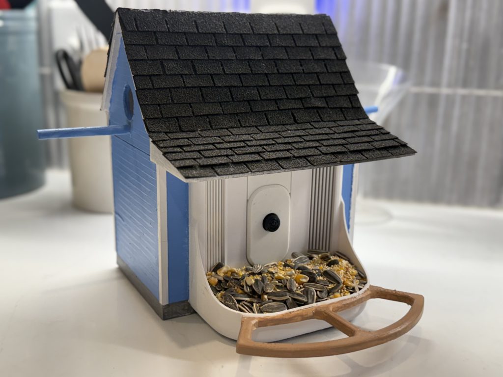 Smart Birdfeeder